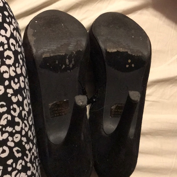 High heel booties - Picture 3 of 3